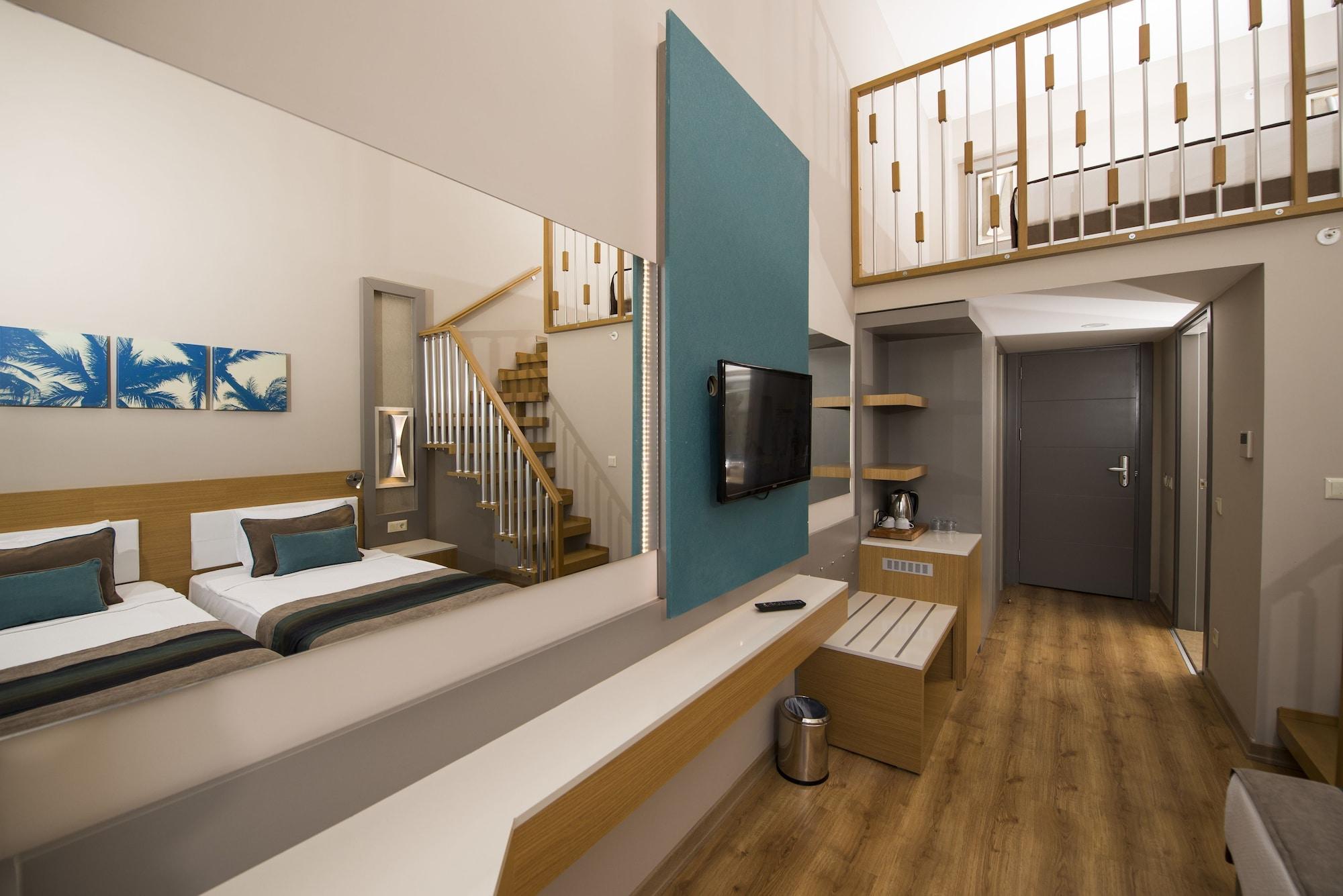 Palm World Side Resort & Spa Εξωτερικό φωτογραφία