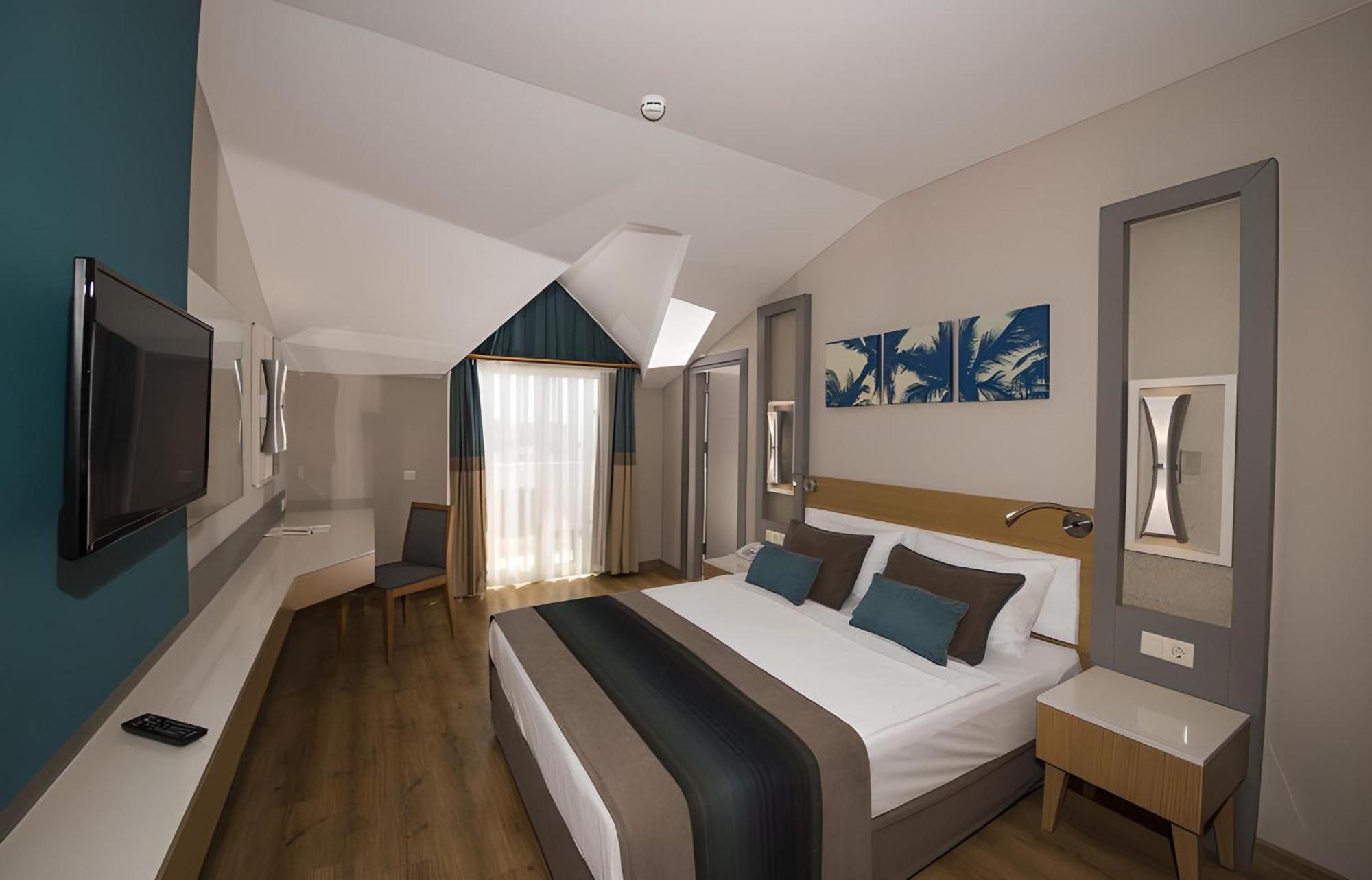 Palm World Side Resort & Spa Εξωτερικό φωτογραφία