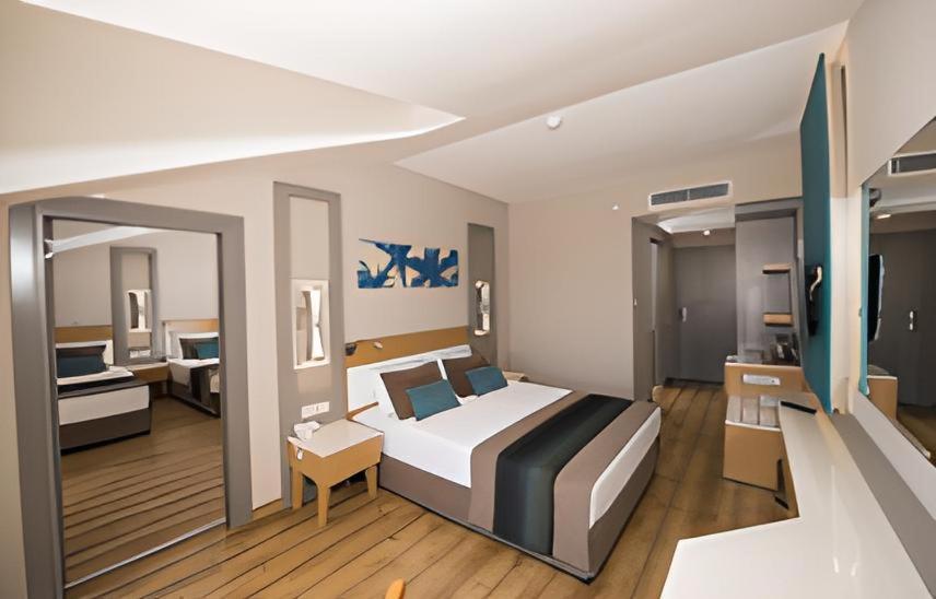 Palm World Side Resort & Spa Εξωτερικό φωτογραφία