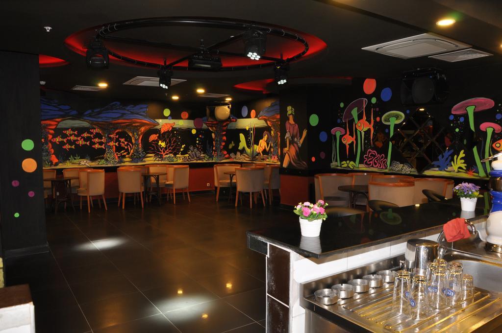 Palm World Side Resort & Spa Εξωτερικό φωτογραφία