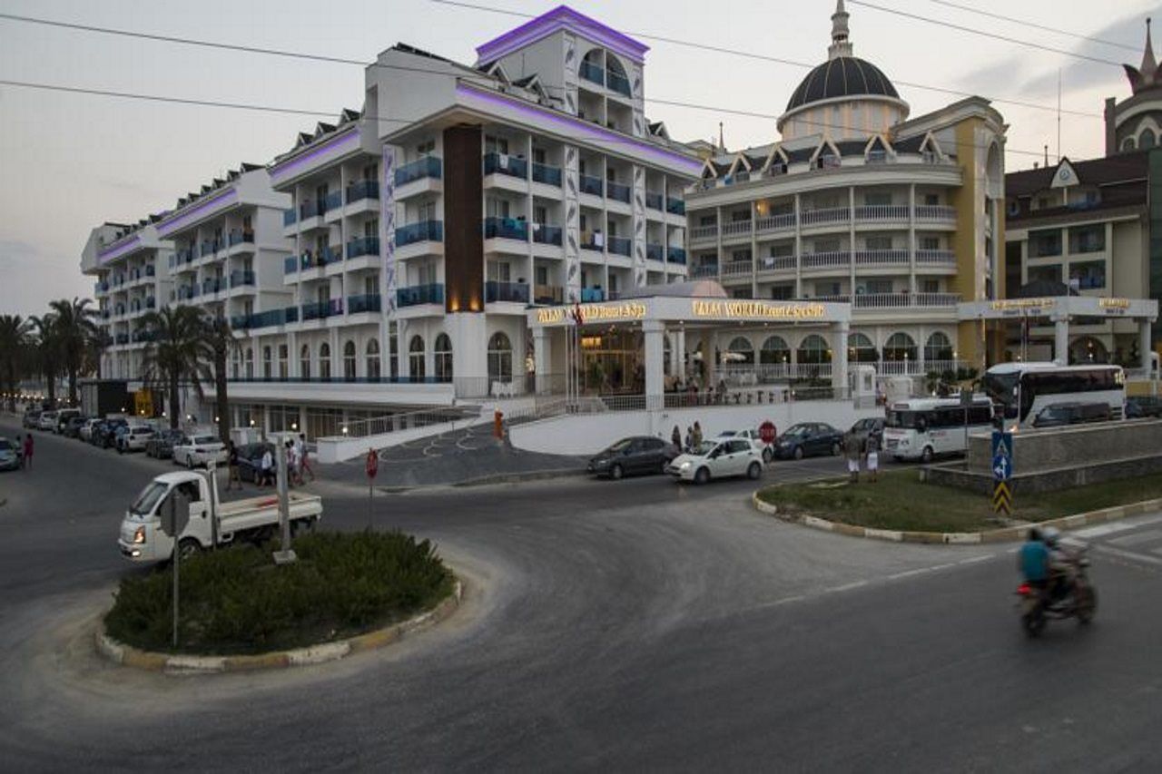 Palm World Side Resort & Spa Εξωτερικό φωτογραφία